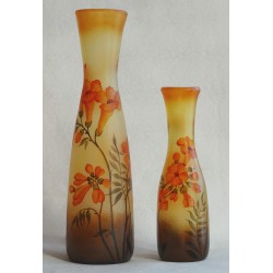 Set de 2 vases décor floral avec freesias (vendus par 2 ou à l'unité)