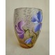 Vase décoratif avec fleurs mauves et violet