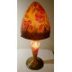Lampe décorative, fond ocre, motif coquelicots