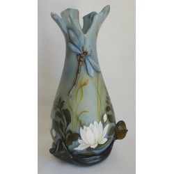 Decorative vase with an embossed dragonfly