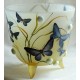 Vase décorative en rélief avec papillons