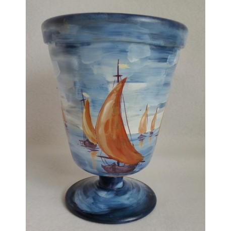 Vase décoratif avec des bateaux 1