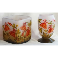 Ensemble de 2 vases décor floral 